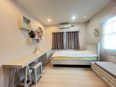 บ้านหลังนี้เป็นบ้านตัวอย่างของโครงการ ตกแต่งครบ พร้อมเฟอร์นิเจอร์ Built-in ทั้งหลัง หิ้วกระเป๋าเข้าอยู่ได้เลย - รูปที่ 7
