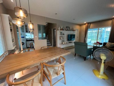 บ้านหลังนี้เป็นบ้านตัวอย่างของโครงการ ตกแต่งครบ พร้อมเฟอร์นิเจอร์ Built-in ทั้งหลัง หิ้วกระเป๋าเข้าอยู่ได้เลย - รูปที่ 6