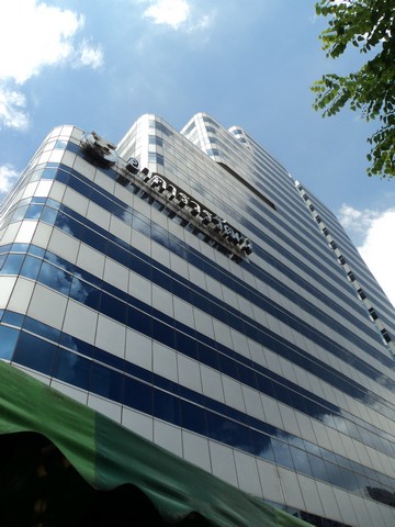 ให้เช่า สำนักงาน อาคารวรวัฒน์ 82500 บาทต่อเดือน ชั้นที่ 1