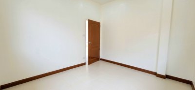 ขายบ้านเดี่ยวชั้นเดียวอยู่ถนนเมน คลอง7 รังสิต-นครนายก 42 ตรว พร้อมรีโนเวท เรียบร้อยแล้ว - รูปที่ 6