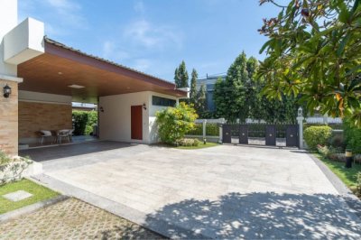 ใกล้ม.นานาชาติแสตมฟอร์ด 240 ม. Pool Villa ให้เช่าคฤหาสน์หรู 3 ชั้น 6นอน พระราม9 Motorway 6 น้ำ เฟอร์ เครื่องใช้ไฟฟ้าครบ ตลาดพัฒนาการ 1.1 กม - รูปที่ 2