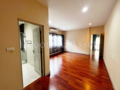 บ้านเดี่ยว 2 ชั้น โครงการ หมู่บ้านแกรนด์บางกอกบูเลอวาร์ด สาทร – กัลปพฤกษ์ ขายถูกสุุด - รูปที่ 8