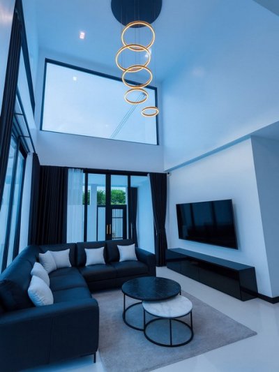 ให้เช่าบ้านเดี่ยว 3 ชั้น สร้างใหม่ 5 ห้องนอน Minimal Luxury ใจกลางทาวน์อินทาวน์ เลียบด่วนเอกมัย-รามอินทร - รูปที่ 3