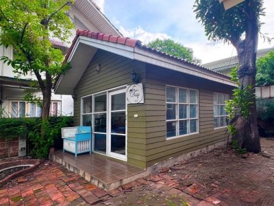 ให้เช่าบ้านเดี่ยว 2 ชั้น 100 ตรว. ติดถนนคู่ขนานวงแหวนกาญจนา รามอินทรา คู้บอน ไม้สนทั้งหลัง บรรยากาศดี สไตล์รีสอร์ท ใกล้ทางด่วน ใกล้แฟชั่น - รูปที่ 7