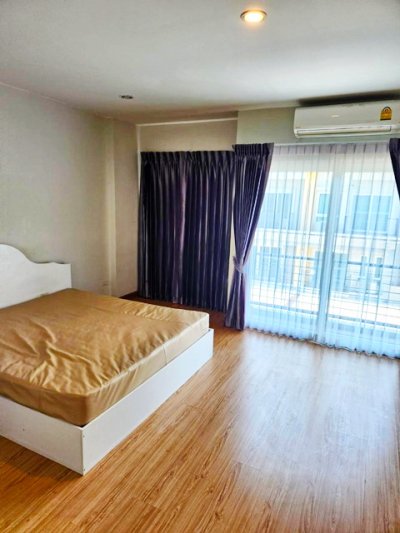 APL ลาดกระบัง 32-56 เฟอร์ครบ เครื่องซักผ้า ให้เช่าโฮมออฟฟิศ 3 ชั้น สุวรรณภูมิ 21ตรว. 228ตรม. พร้อมอยู่ 4นอน 4น้ำ 2จอดรถ 5แอร์ - รูปที่ 5