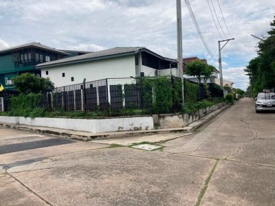 Luxury House แจ้งวัฒนะ 14 ราคาพิเศษ 57 ล้านบาท รวมค่าโอน ขายต่ำกว่าราคาประเมินธนาคาร ราคาต่อรองได้ - รูปที่ 2