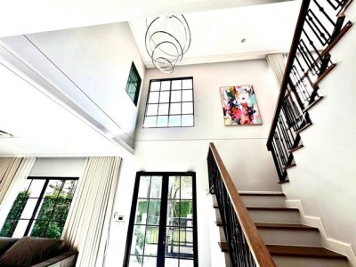 ให้เช่าบ้านเดี่ยว 2 ชั้น 75 ตร.ว. 4 ห้องนอน เศรษฐสิริบางนา-สุวรรณภูมิ แปลงมุมส่วนตัว หน้าบ้านไม่ชนใคร ใกล้คลับเฮาส์ ใกล้โรบินสันลาดกระบัง - รูปที่ 2