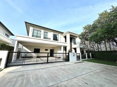 ให้เช่าบ้านเดี่ยว 2 ชั้น 75 ตร.ว. 4 ห้องนอน เศรษฐสิริบางนา-สุวรรณภูมิ แปลงมุมส่วนตัว หน้าบ้านไม่ชนใคร ใกล้คลับเฮาส์ ใกล้โรบินสันลาดกระบัง