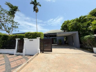 ให้เช่าบ้านเดี่ยว พร้อมสระว่ายน้ำส่วนตัว หมู่บ้านสามมุขธานี บางแสน TP-H2522