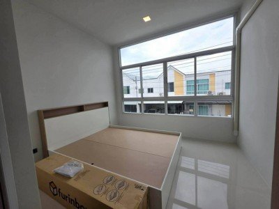 บ้านให้เช่า หมู่บ้าน The Gable บ้านบึง ทำเลดี โซนบ้านบึง ใกล้แยก M16 บ้านสวย ตกแต่งครบ พร้อมเข้าอยู่ - รูปที่ 3