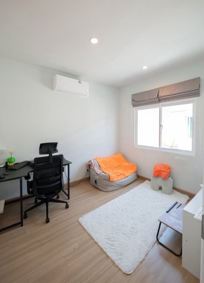 บ้านแฝดหลังมุม ให้เช่า/ขาย เดอะวิลเลจ บางนา-วงแหวน4 - รูปที่ 4