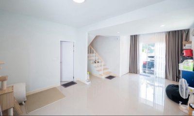 บ้านแฝดหลังมุม ให้เช่า/ขาย เดอะวิลเลจ บางนา-วงแหวน4 - รูปที่ 2