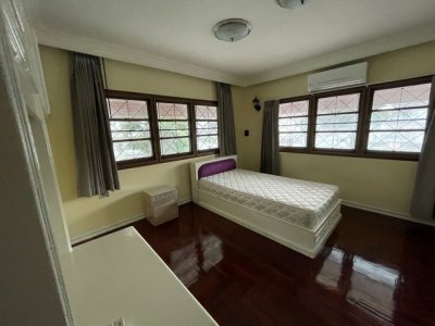 บ้านเดี่ยว 2 ชั้น 5 ห้องนอน 5 ห้องน้ำ จอดรถได้ 3 คัน  ซอย 20 มิถุนา ย่านสุทธิสาร - รูปที่ 3