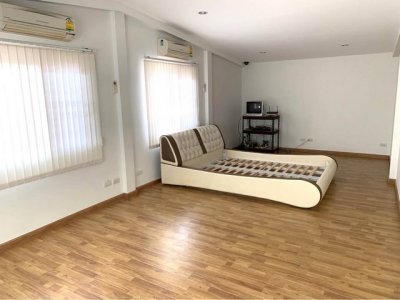 บ้านเดี่ยว 2 ชั้น 100 ตรว. 450 ตรม. จอดรถ 4 คัน ซอยเสนานิคม 1 ซอย 17 แยก 4 ทำออฟฟิศใด้ - รูปที่ 2