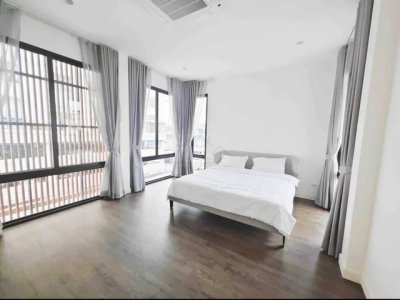 ให้เช่าบ้านเดี่ยว Pool Villa 3 ชั้น 625 ตรม. 7 ห้องนอน ซอยอินทามระ 29 ห้วยขวาง สุทธิสาร พร้อมสระว่ายน้ำ - รูปที่ 8