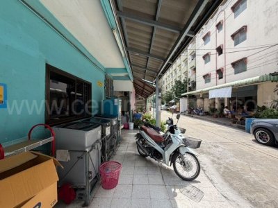 อพาร์ตเม้นท์ 28 ห้อง ใน นิคมอุตสาหกรรม นวนคร ซอยไทยธานี 14 - รูปที่ 3