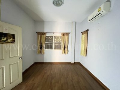 บ้านเดี่ยว หมู่บ้าน เสนากรีนวิลล์ รังสิต - คลอง 11 ทำเลดี ราคาถูก - รูปที่ 6