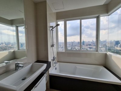 Spacious River View Condo with Easy Access to BRT and Expressway at Supalai Prima Riva - รูปที่ 5