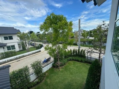 ให้เช่าบ้านเดี่ยว 2 ชั้น หลังมุมสวย หน้าบ้านวิวสระน้ำ (Lake View) โครงการ Villaggio 3 ศรีนครินทร์ บางนา 4 ห้องนอน 3 ห้องน้ำ 2 ที่จอดรถ - รูปที่ 3