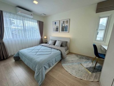 ให้เช่าบ้านเดี่ยว 2 ชั้น หลังมุมสวย หน้าบ้านวิวสระน้ำ (Lake View) โครงการ Villaggio 3 ศรีนครินทร์ บางนา 4 ห้องนอน 3 ห้องน้ำ 2 ที่จอดรถ - รูปที่ 8