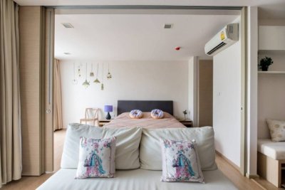 Liv at49 Safe clean nice view 4th Floor BTS Thonglor