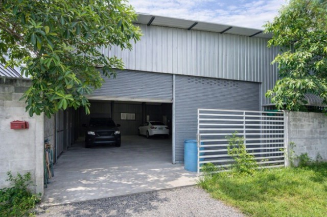 260925kgnjsu ให้เช่า โกดัง โกดังพร้อมออฟฟิศ 3 น้ำ 1 นอน 400 ตร.ม.  พิพิธภัณฑ์หุ่นขี้ผึ้งไทย 650 ม. ใกล้ รร.พรรณวดีวิทยา 600 ม. 100 ตร.ว.