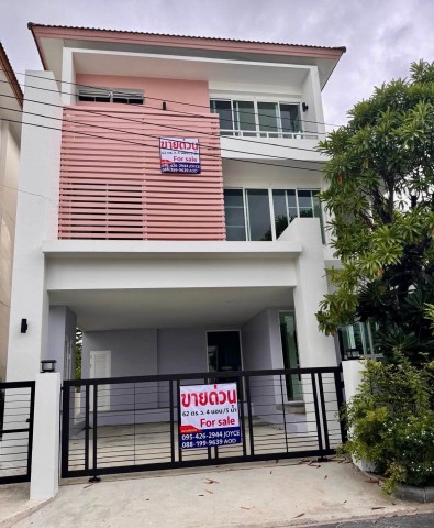 ราคาดีที่สุด ขายบ้านเดี่ยว The Ava resident  3 ชั้น ทำเลดี ติดถนนใหญ่ ติดอ่อนนุช 46