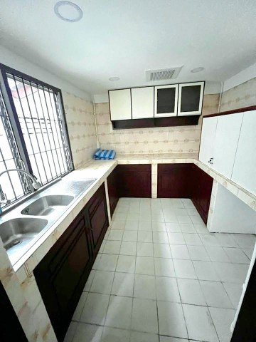 รัชดาภิเษก บ้านเดี่ยว 2ชั้น 3-4นอน 50ตร.ว. แอร์ 5 ตัว MRT สุทธิสาร 1.2 กม.  200ตร.ม.ทำเลอินทามระ 20-26  ม.หอการค้าไทย 1.6 กม - รูปที่ 6