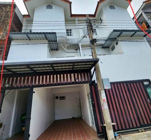 อาคาร 3 ฃั้น 2คูหาทะลุกัน 10 ห้องนอน 10 ห้องน้ำ ซอยพุทธบูชา พระราม 2 ซอย 33 เหมาะทำออฟฟิศ