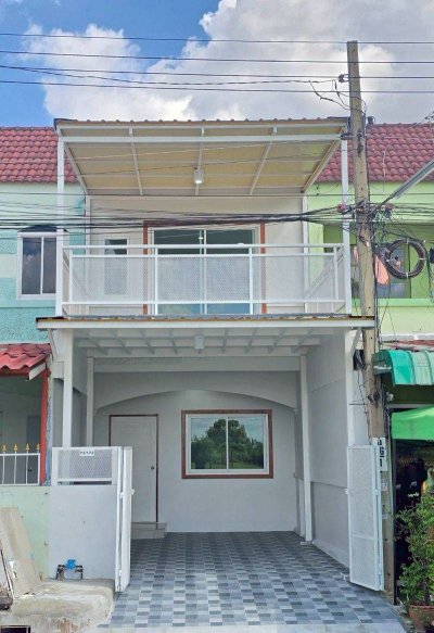 ขายด่วน! ทาวน์เฮาส์ 2 ชั้น ถนนเมน ค้าขายได้ หมู่บ้านศรีประจักษ์ 4 บางกรวย-ไทรน้อย ตกแต่งใหม่พร้อมอยู่ ทำเลดี - รูปที่ 3