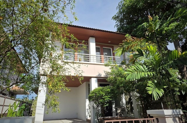 บ้านเดี่ยว  2 ห้องนอน 3 ห้องน้ำ พร้อมห้องอเนกประสงค์ ใกล้ รร.นานาชาติฝรั่งเศส Lycée Français  SISB  The Regent’s  KIS