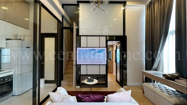 ขายด่วน คอนโด ชีวาทัย เรสซิเดนซ์ อโศก ห้องริม Loft Type Built-in ราคาถูก
