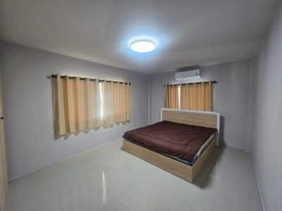 ขายบ้าน 4 นอน แปลงมุมพร้อมอยู่ ศรีราชา-หนองยายบู่ ฟรีค่าโอน TP-H2558 - รูปที่ 4