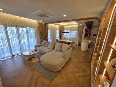 BH4425 ขายและเช่าบ้านหรู Centro บางนา บ้านเดี่ยว 2 ชั้น สไตล์ Modern Luxury ตกแต่งบิ้วอินครบ พร้อมเฟอร์นิเจอร์และเครื่องใช้ไฟฟ้า - รูปที่ 3
