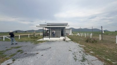 ขายบ้านพร้อมที่ดิน วิวเขา 360 องศา อ.เลาขวัญ จ.กาญจนบุรีเนื้อที่ 98 ตรว. 1 นอน 1 น้ำ - รูปที่ 3