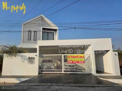 ขายบ้านเดี่ยว 2 ชั้น สไตล์นอร์ดิก หมู่บ้านนครินทร์การ์เด้น ซ.ร่มเกล้า 19/1 ลาดกระบัง  ที่ดิน 66 ตร.วา | พื้นที่ใช้สอย 195 ตร.ม. ME-314