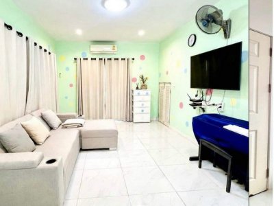 ขายบ้านเดี่ยวพร้อมอยู่ คันทรีโฮม เลค & พาร์ค ศรีราชา สภาพสวยพร้อมอยู่ TP-H2562 - รูปที่ 2