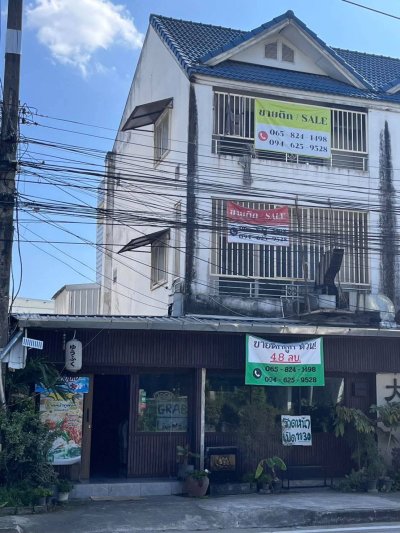 ขายถูกมาก!! อาคารพาณิชย์ 3 ชั้น ทำเลทอง ติดถนนใหญ่ สี่แยกตลาดสดแม่เหียะ  อ.เมือง จ.เชียงใหม่ - รูปที่ 2