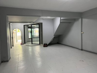 ให้เช่าทาวโฮม2ชั้นใกล้โรงเรียนนานาชาติเอกมัย ใกล้ห้าง Donki mall thonglor-ekamai ระยะประมาณ 1 กิโลเมตร   จดทะเบียนบริษัทได้ ซอยเอกมัย 12 - รูปที่ 4