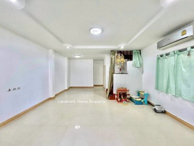 LM26-0163 ขายบ้านแฝด เจดับบลิวคาซ่า พระราม5 ถนนบางศรีเมือง ทำเลเมือง มีห้องนอนชั้นล่าง ต่อเติม พร้อมอยู่ - รูปที่ 2