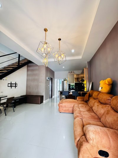 ปรับราคาพิเศษ! ทาวน์โฮม 2 ชั้น ทำเลสืบศิริ โคราช  เหลือเพียง 2,290,000 บาท - รูปที่ 3