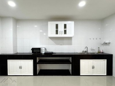 T26-608 ให้เช่า ทาวน์เฮ้าส์ - ชั้นที่ 1 ชั้นทั้งหมด 2 ชั้น ห้องนอน 2 ห้อง ห้องน้ำ 2 ห้อง ใกล้กับ ใกล้ BTS อ่อนนุช 400 เมตร - รูปที่ 3