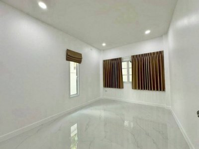 ขายบ้านเดี่ยว สร้างใหม่ทำเลดี แยกชากค้อ ศรีราชา ติดอีสเทิร์นแลนด์ TP-H2576 - รูปที่ 6
