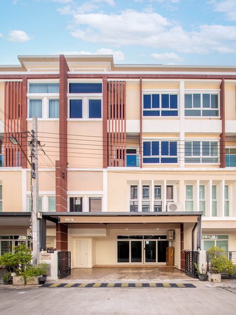 ขายทาวน์โฮม 4 ชั้น หมู่บ้านปรัชญาโฮม สาธุประดิษฐ์ 34 ย่านพระราม 3 พื้นที่ที่ไม่เคยน้ำท่วม ใกล้ Central พระราม 3