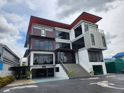 T26-319 ขาย สำนักงาน - ชั้นทั้งหมด 4 ชั้น 36000000 บาท