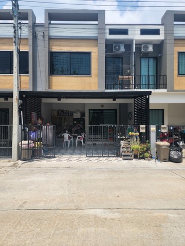 3.6 เอสเกส พี่โอ๋ ขาย ทาวน์เฮ้าส์ S GATE  ปทุมธานี    เมืองปทุมธานี    3500000 บาท 20 ตร.วา ใกล้กับ โรบินสัน ศรีสมาน, เซ็นทรัล พลาซา