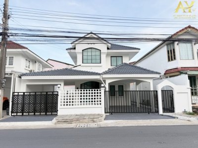 บ้านเดี่ยว 50 ตร.ว หมู่บ้านชลลดา สายไหม 34 ฟังก์ชันครบ 4 นอน 3 จอด พร้อมห้องนอนชั้นล่าง ตอบโจทย์ครอบครัวทุกเจน ในราคาเพียง 5.89 MB. คุ้มสุดๆ