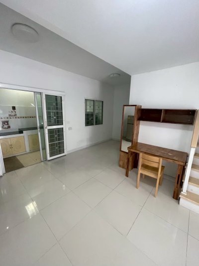 ให้เช่าทาวโฮมซอยแจ้งวัฒนะ –ติวานนท์ 39ใกล้ โรงเรียนสวนกุหลาบนนทบุรี และ โรงเรียนเซนต์ฟรังซิส เช่าจดทะเบียนได้ โครงการ เดอะคอนเนค แจ้งวัฒนะ 1 - รูปที่ 2