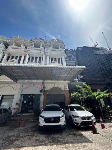 ให้เช่าอาคารพาณิชย์  โครงการ Ekamai Complex   ย่านเอกมัย 4 ชั้น + 1 ชั้นลอย ใกล้สถานีรถไฟฟ้า BTS เอกมัย - รูปที่ 8