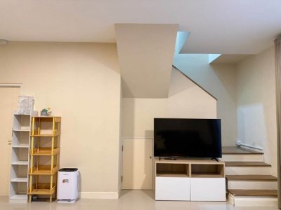 ให้เช่าทาวน์โฮม 2 ชั้น 2 ห้องนอน Pleno บางนา วงแหวน เลียบมอเตอร์เวย์ ใกล้เมกะบางนา เฟอร์ครบ พร้อมอยู่ เลี้ยงสัตว์ได้ - รูปที่ 2